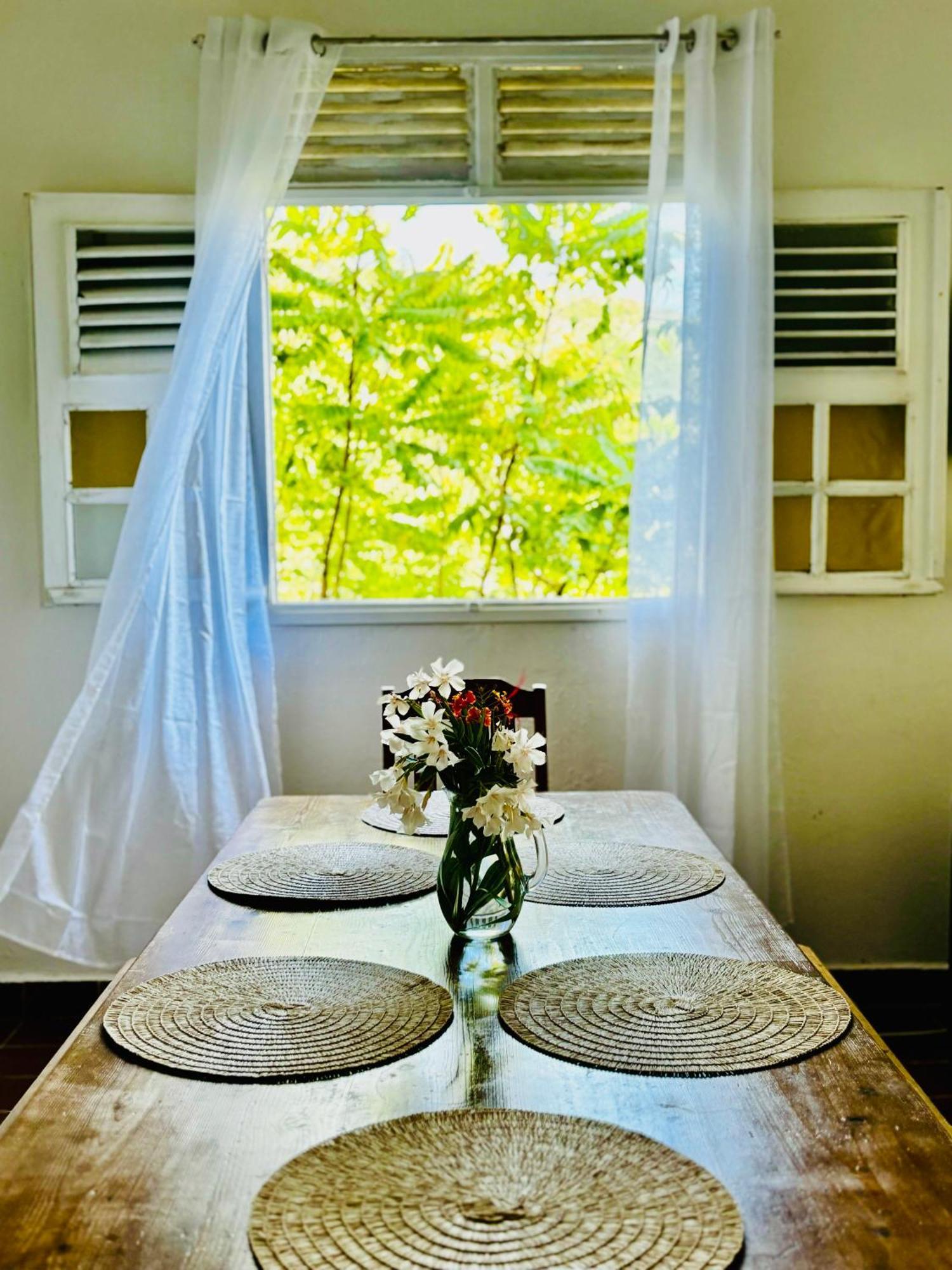 Appartement <CASA COLIBRI> La Désirade à Les Galets Extérieur photo